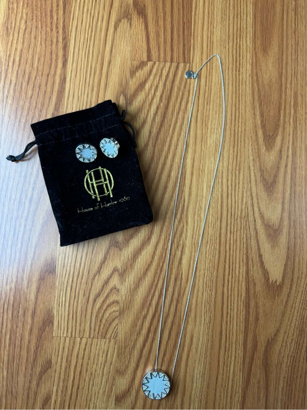 House of Harlow Necklace & Earring set